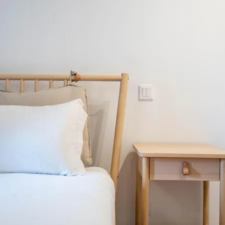 Serene 1br Spot By Lovelystay Порту