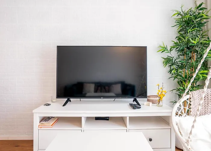 Serene 1br Spot By Lovelystay