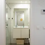 Daire Serene 1br Spot By Lovelystay Porto