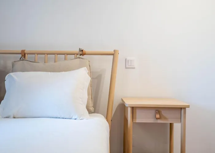 Serene 1br Spot By Lovelystay بورتو